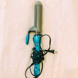 BaBylissPRO nano titanium spring curling iron